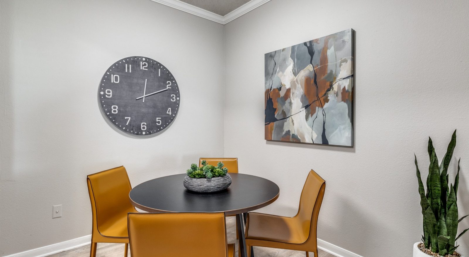 Check Out The Kendrick Apartments in Lake Highlands